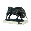 Realistic animal sculpture Estrion bull. Spanish sculpture by Ángeles Anglada